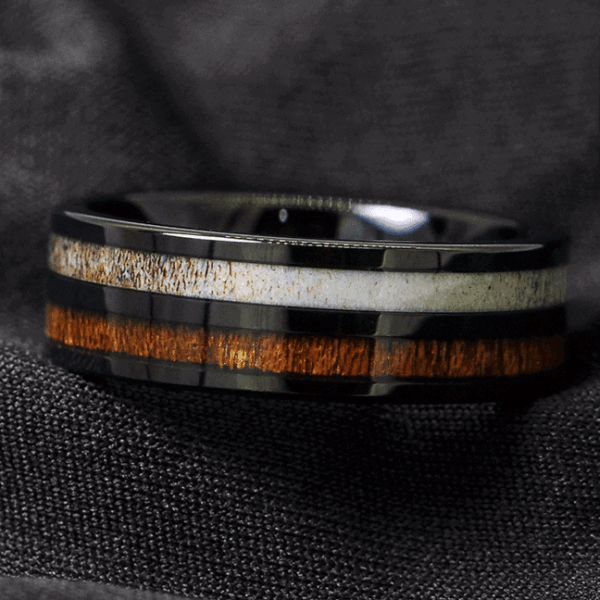 Buck Black ring with antler and wood inlay made from tungsten